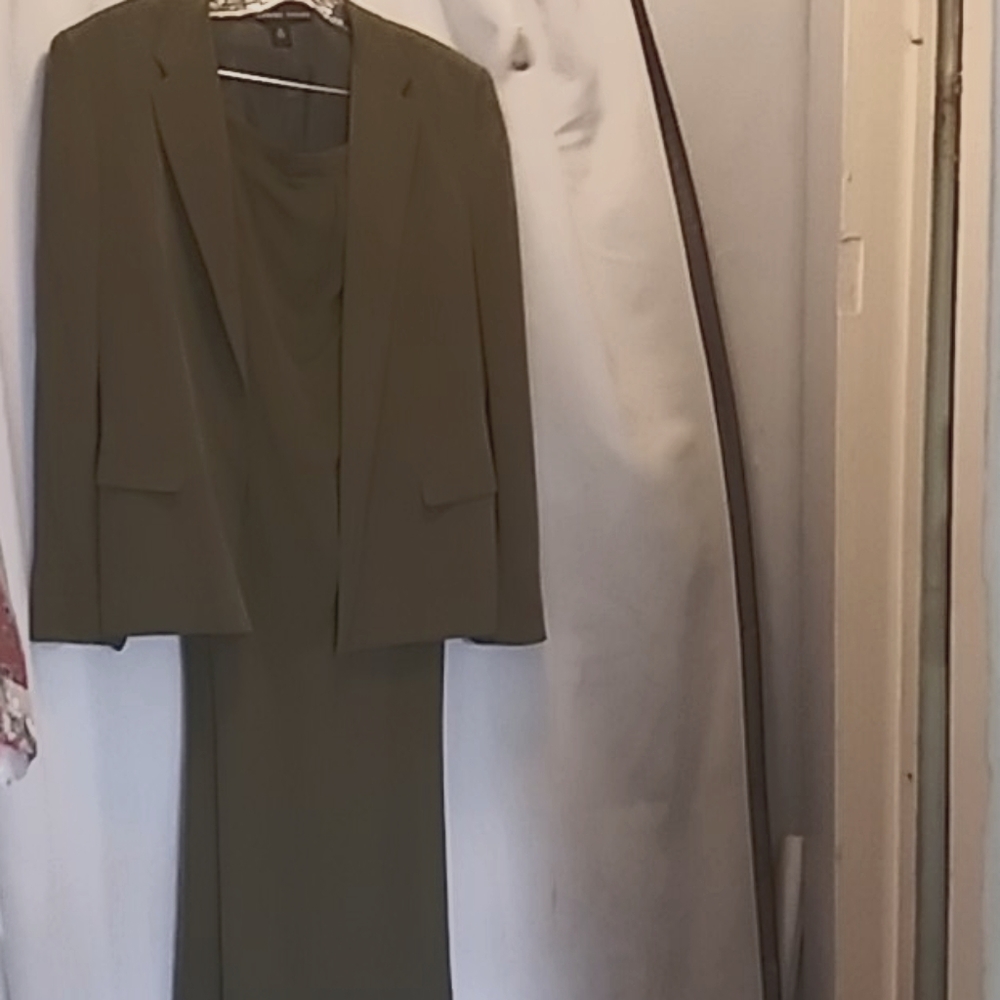 Josephine Chaus pant auit